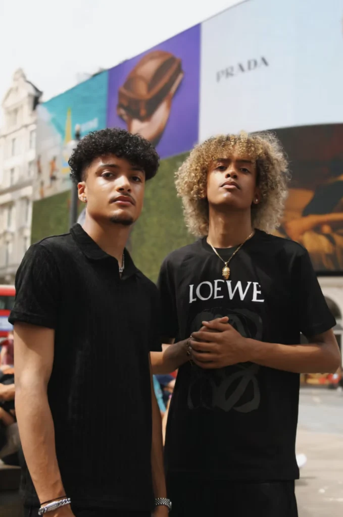 Osaze & Marcus ft: ODUMODUBLVCK – Splendid (Single) + 10 Questions Osaze & Marcus ft: ODUMODUBLVCK – Splendid (Single) + 10 Questions