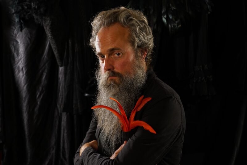 Iron & Wine announces Hens Teeth (Deluxe edition) Iron & Wine announces Hens Teeth (Deluxe edition)
