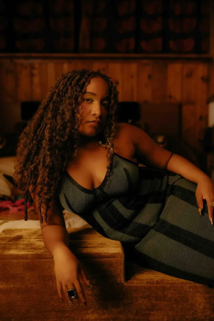 Amahla – Sticky (Single)