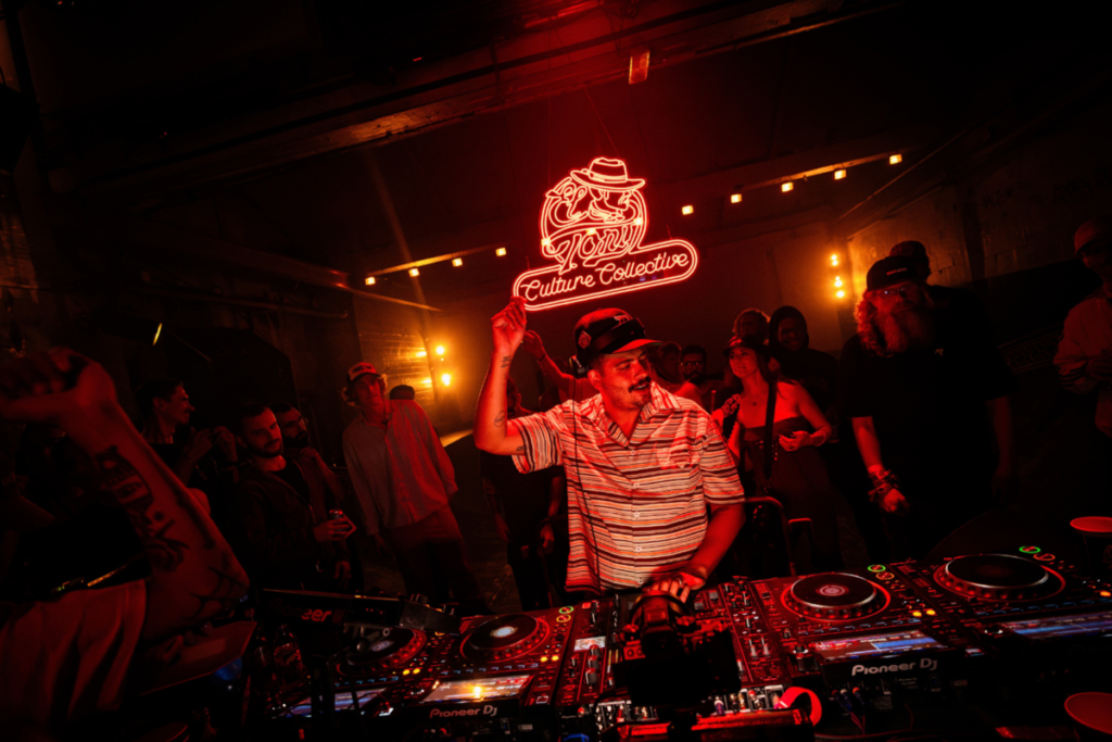 Seth Troxler Brings House & Techno Energy to Amsterdams Skatecafe – Electric Mode