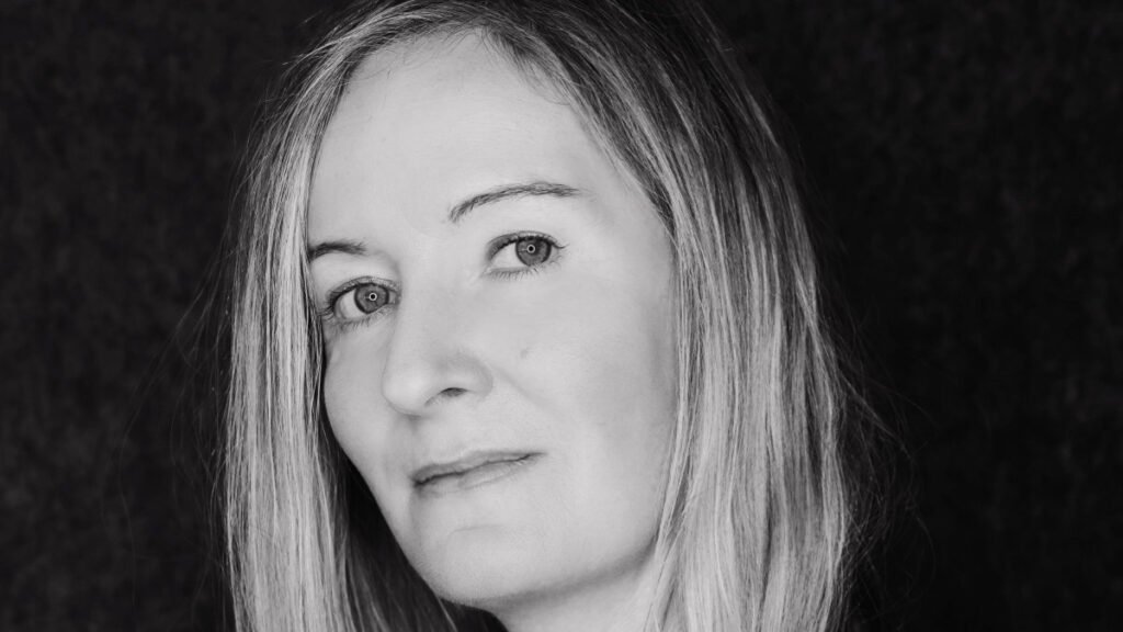 Bróna McVittie Releases New Album Supernatural • Blazing Minds Bróna McVittie Releases New Album Supernatural • Blazing Minds